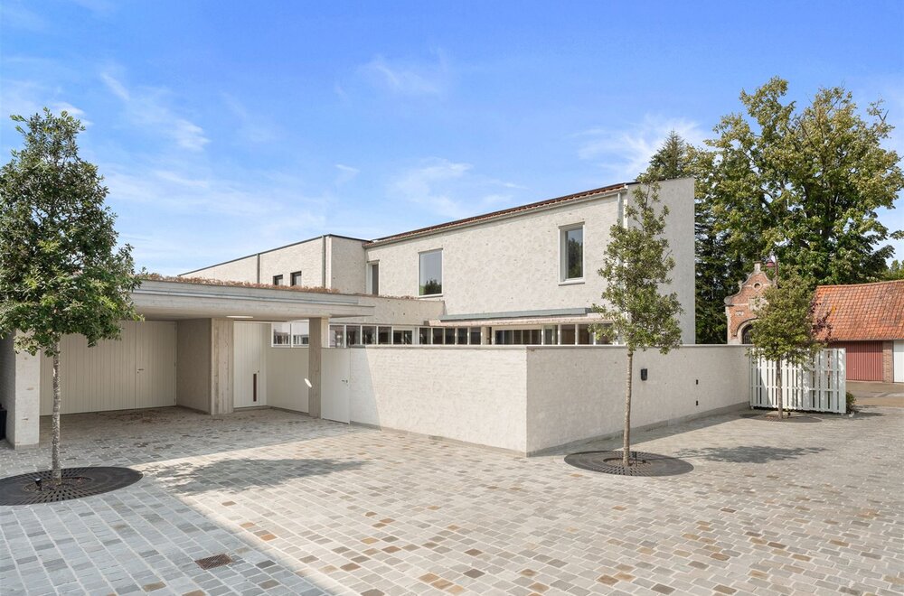 Nieuwbouwwoning in het hartje van Bachte. 