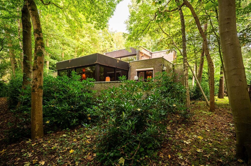  Architecturale villa discreet gelegen in Deurle